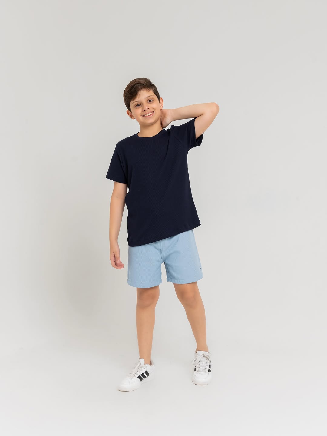 Conjunto infantil menino camiseta marinho e bermuda azul claro